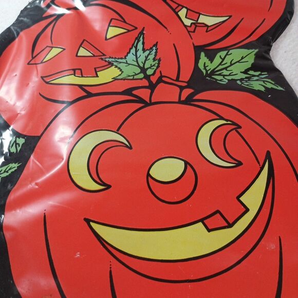 Three Smiling Pumpkins Pastic Yard or Wall Decoration Halloween Ornament - Picture 9 of 10